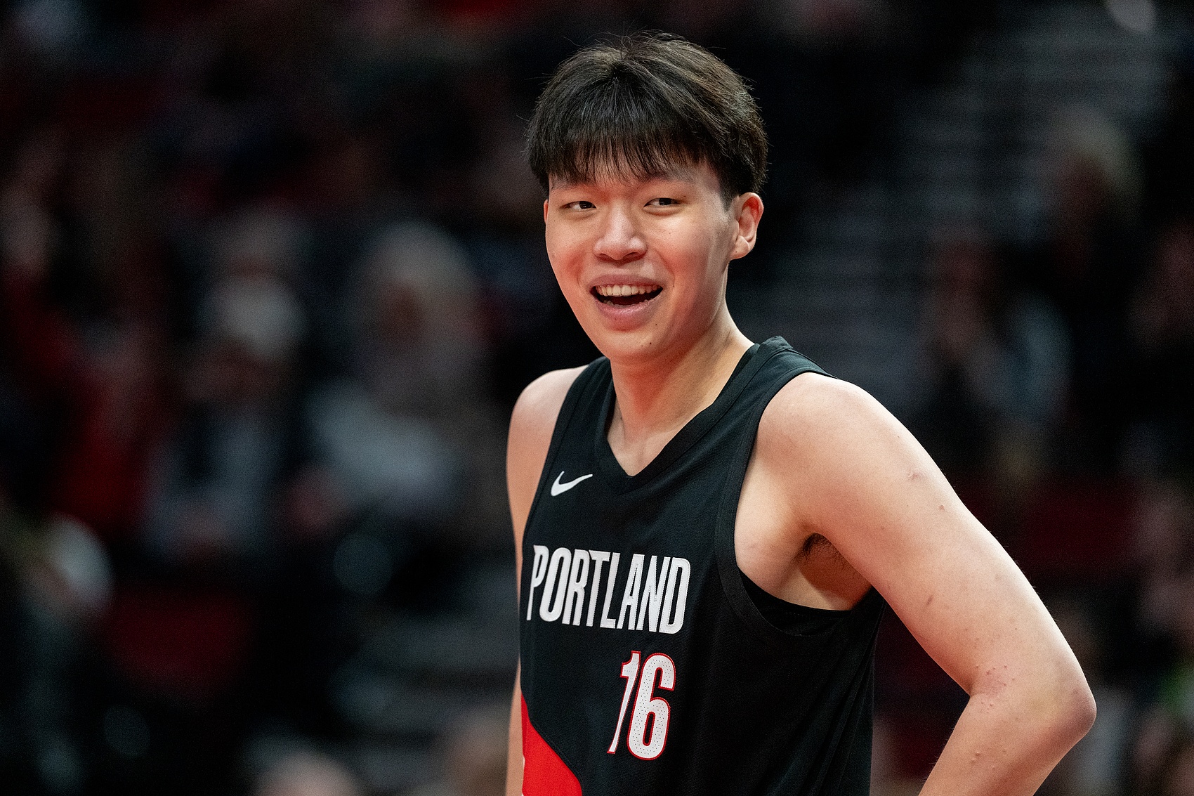 九游娱乐-杨瀚森点评自己的NBA菜鸟赛季：有太多遗憾&amp;不满 给自己打40-50分